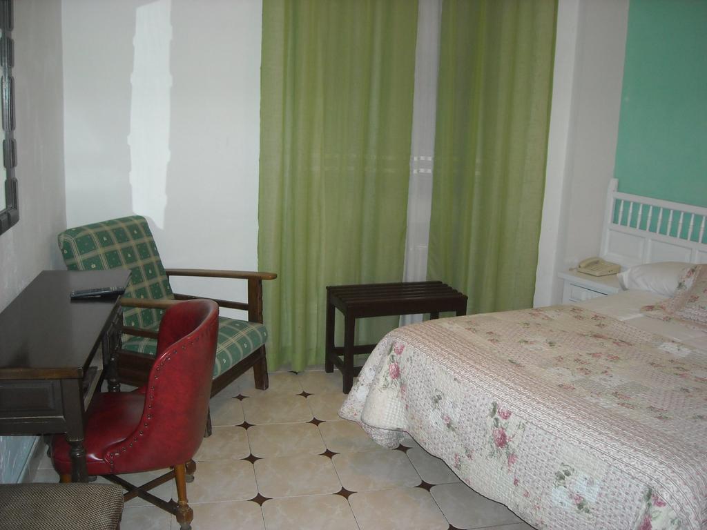 Hostal Residencia Avenida Cuenca  Eksteriør bilde