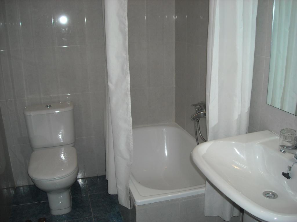 Hostal Residencia Avenida Cuenca  Eksteriør bilde