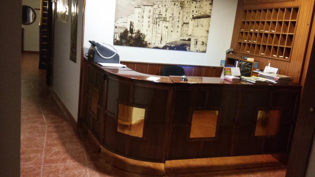 Hostal Residencia Avenida Cuenca  Eksteriør bilde