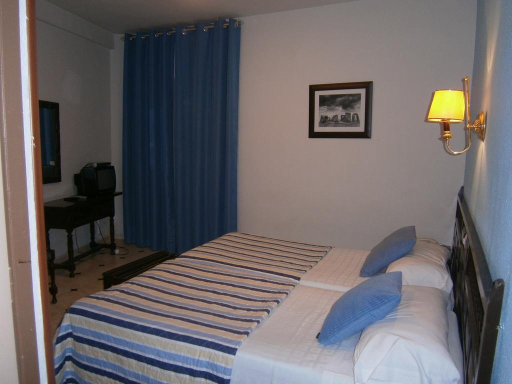 Hostal Residencia Avenida Cuenca  Eksteriør bilde