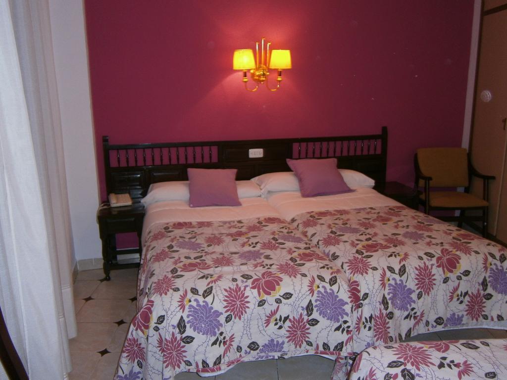 Hostal Residencia Avenida Cuenca  Eksteriør bilde