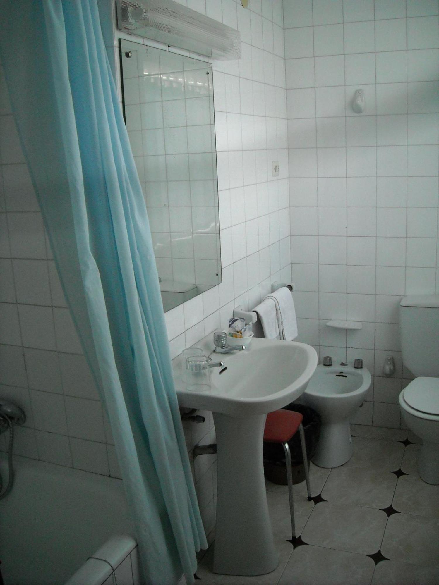 Hostal Residencia Avenida Cuenca  Eksteriør bilde